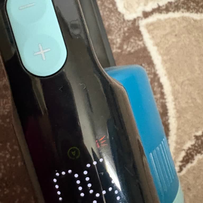 Philips 6000 Dikey Süpürge 8 Hatası Tekrarlıyor Ve Ücret İadesi Talep Ediyorum
