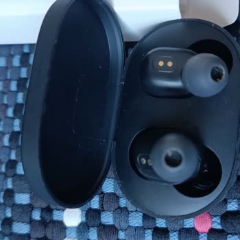 Media Markt'tan Gelen Kullanılmış Xiaomi Kulaklık Üzerindeki Hijyen Sorunu