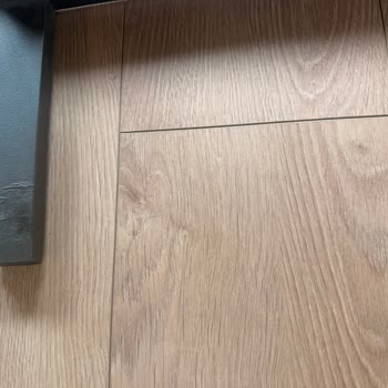 Hasarlı Mobilya Teslimatı Ve Koordinasyonsuz Müşteri Hizmetleri Şikayeti