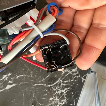 Kutu İçinden Kırık Çıkan Vantilatör İçin Ücretsiz Parça Ve Değişim Talebi