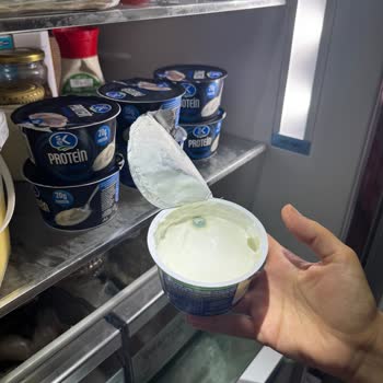 Küflü Quark Ürünleri İçin Sağlık Endişesi Ve İade Talebi