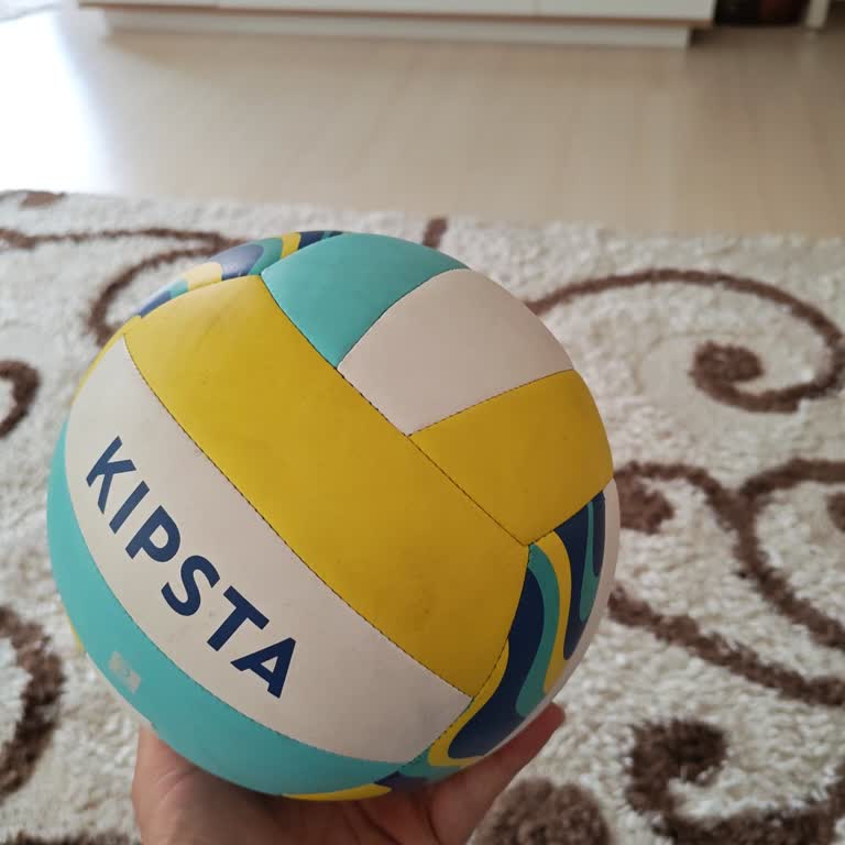 Üretim Hatası Voleybol Topu Değişim Talebim Mağaza Tarafından Reddedildi