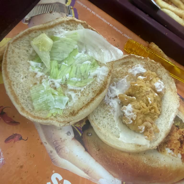 Tavuksuz İki Kişilik Burgerde Para İadesi Talebi