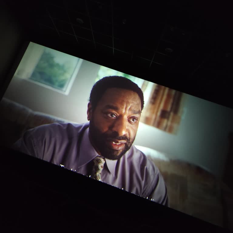 Online Bilet Tanınmadı Ve Film Altyazıları Kaymış Gösterildi