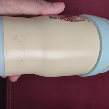 Çocuk Matarasında Çizik Ve Deformeler İçeren Hasarlı Ürün Teslimatı