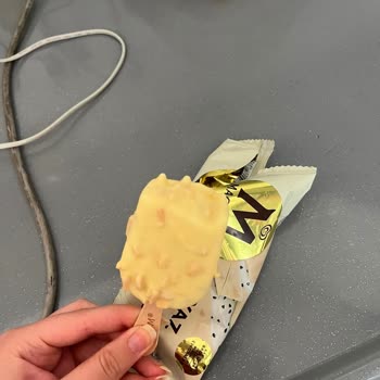 Magnum Dondurmasında Yarım Eksik Çıktı, 1000 TL’lik Alışverişte Hayal Kırıklığı