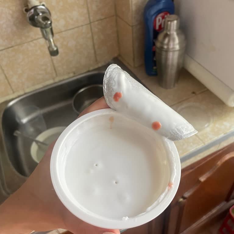 Nilky Hindistan Cevizi Yoğurdunda Pembe Lekeler Ve Gıda Güvenliği Endişesi