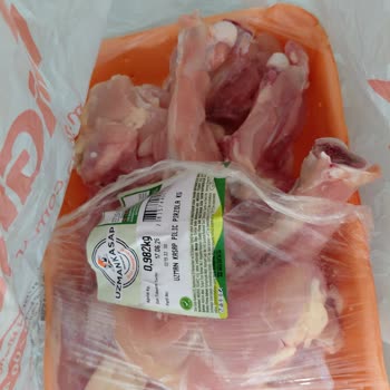 Migros'tan Bozulmuş Tavuk Ürünü: Tarihi Geçmemiş Olmasına Rağmen Sağlık Riski