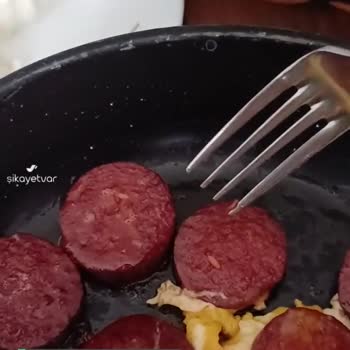 Beşler Sucukta Yabancı Madde Var!