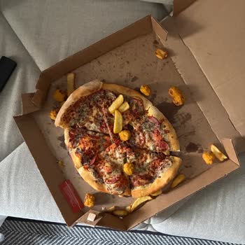 Domino’s Siparişinde Yanlış Ürün, Dağınık Paketleme Ve Teslimat İşareti Eksikliği
