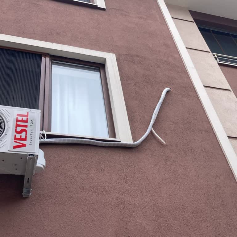 Vestel Klima Montajı Özensiz Ve Servis Sahibi Tarafından Kaba Yaklaşım