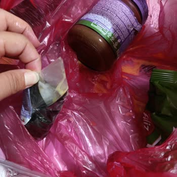 Kırık Yumurtalar Diğer Ürünleri Kullanılamaz Hale Getirdi, Tam Ücret İadesi İstiyorum