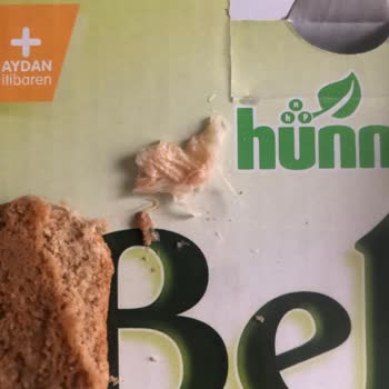 İpa Market Bebek Bisküvisinde Kumaş Parçası Tespit Edildi