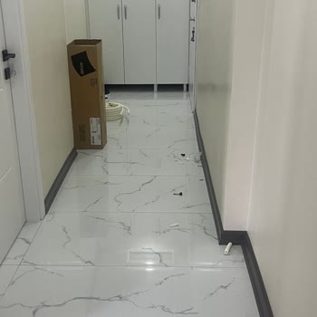 Arçelik Montaj Servisinin Özensiz Ve Kirli Çalışması, Duvar Çizikleri Ve Temizlik Talebi