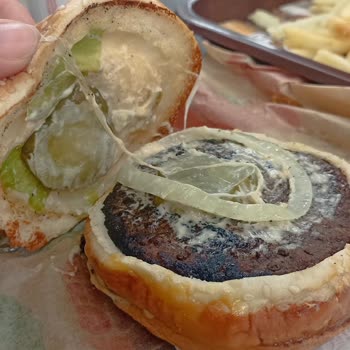 Ankara Eryaman Migros Burger King Şubesinde Soğuk Ve Yanmış Big King Menüler İçin İade Talebi