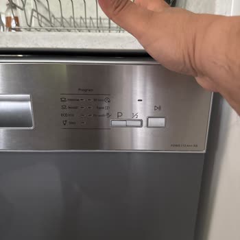 Franke FDWS712 Bulaşık Makinesinin Sepetlerinin Erken Çürümesi Ve Garanti Kapsamında Değişim Talebi