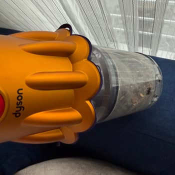 Dyson V12 Submarine Süpürge Gövde Deformasyonu Garanti Kapsamında Değişim Talebi