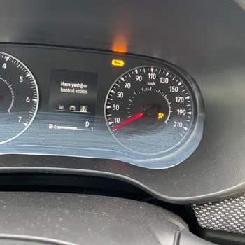 Dacia Garanti Kapsamında Çözülmeyen Hava Yastığı Ve Sos Uyarıları