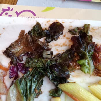 Gebze Şubesinde Bozulmuş Salata Ve Soğuk Makarna
