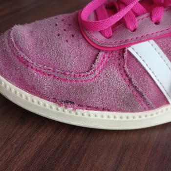 Adidas Kadın Ayakkabısının Kısa Sürede Yırtılması Ve Ücret İadesi Talebi