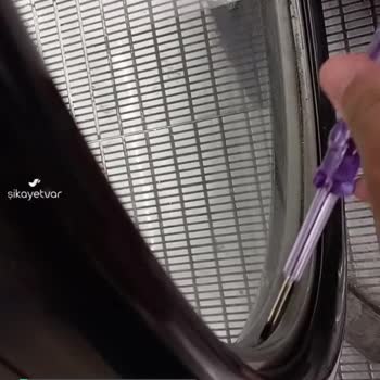 Tahtakale Spot Yürüyen Merdivende Elektrik Kaçağı Var!