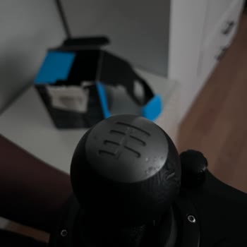 Logitech G29 Vites Aparatında Tekrarlanan Arıza Ve Servis Sırasında Oluşan Hasar