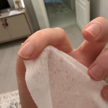 Molfix Islak Mendilde Sert Yabancı Madde Çıktı Çocuk Güvenliği Endişe Yarattı