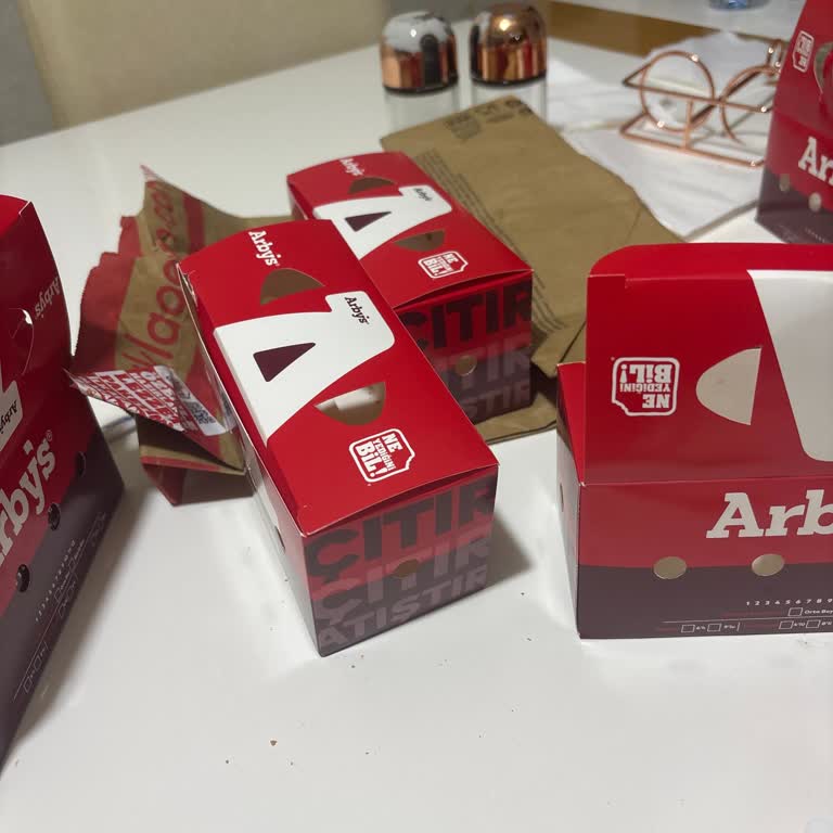 Hamburger Olmadan Gelen Sipariş Ve Yetersiz Müşteri Desteği