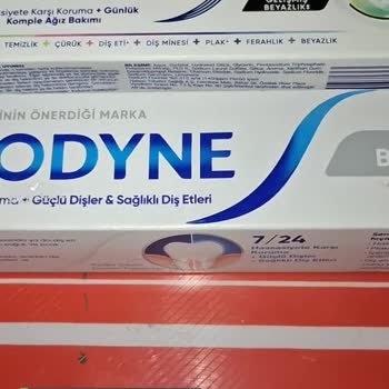 Sensodyne Sümüğümsü Kalıntı Bırakan Diş Macunu