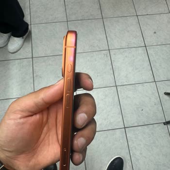 İPhone Garanti Kapsamı Dışında Renk Solması İçin 25.000 TL Ücret Talebi