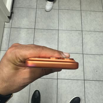 İPhone Garanti Kapsamı Dışında Renk Solması İçin 25.000 TL Ücret Talebi