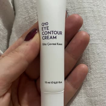 Watsons'tan Aldığım Duaderm Q10 Göz Kontur Kremi Tek Kullanımda Yoğun Komedon Oluşturdu
