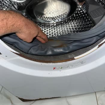 Arçelik Çamaşır Makinesinin Gövdesindeki Aşırı Paslanma Ve Garanti Reddi