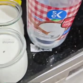 Sek Süt İçinden Böcek Çıktı