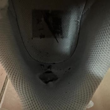 Nike Air Force Ayakkabıda Kısa Sürede Deformasyon Ve Mağazanın Kullanıcı Hatası İddiası
