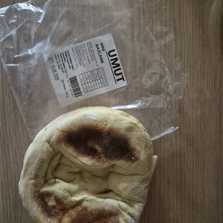 Migros Online Umut Bazlamasının Garip Şekli Ve Açıklama Talebi