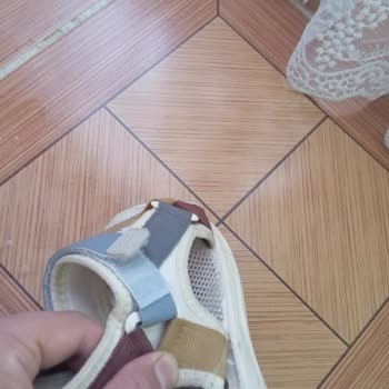 LCW Sandaleti İlk Kullanımda Yırtıldı, İade Talebim