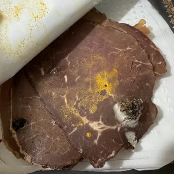 A101'te Bozuk Dana Roast Beef Ve Süresi Geçmiş Et Şikayeti
