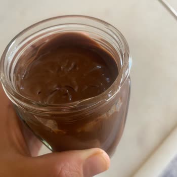 Kırık Kavanozda Cam Parçası Tehlikesi Gıda Güvenliği Torku Banada Kakaolu Fındık Kreması