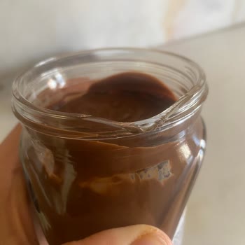 Kırık Kavanozda Cam Parçası Tehlikesi Gıda Güvenliği Torku Banada Kakaolu Fındık Kreması