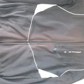 Puma BMW İş Birliği Hırkasında Hızlı Solma