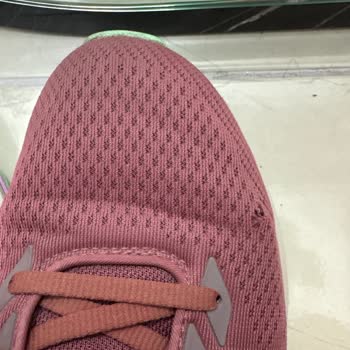 Skechers Ayakkabımda Yan Dikiş Delikleri Ve Garanti Reddi