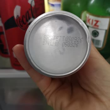 Coca-Cola Zero Kutu Tadı Bozuk Ve Asitsiz Olması Nedeniyle Değişim Talebi