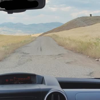Köyler Arası Tehlikeli Yol Durumu Ve Acil Onarım Talebi