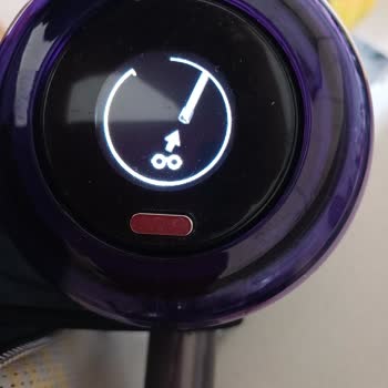 Dyson V12 Dikey Süpürge Sürekli Uyarı Sorunu Ve Teknik Servis Talebi