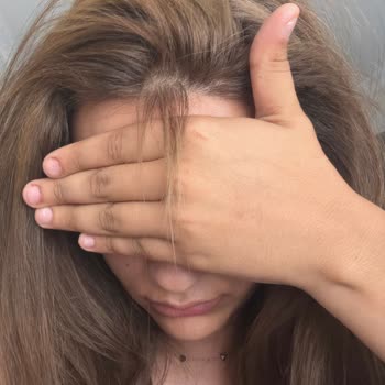 Saç Açma Ve Boyama İşleminde Ön Kısımda Kırılma, 5.000 TL Ücret İadesi Talebi