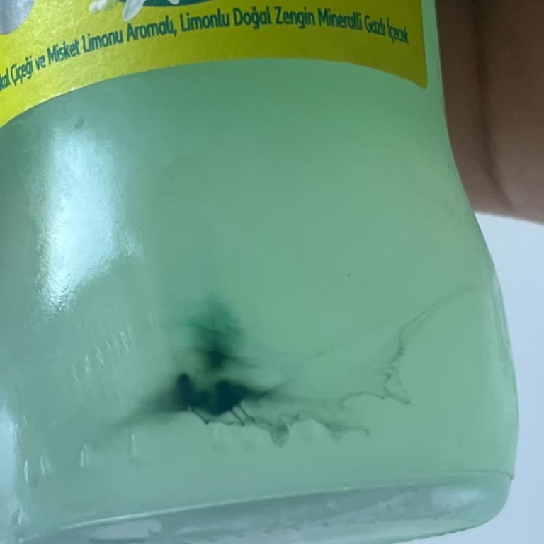 Açılmamış Şişedeki Siyah Tortular İçin Sırma’dan Açıklama Talebi