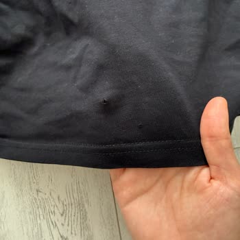 İlk Yıkamada Delinen T-Shirtlerde Kalite Sorunu Ve Değişim Talebi