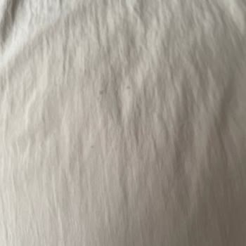 Kullanılmış Yağmurluklar Ve Mağaza Çalışanlarının Saygısız Davranışı