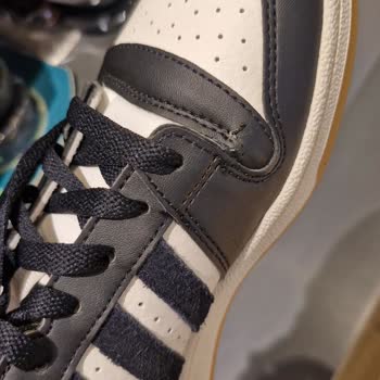 Deichmann'dan Aldığım Adidas Ayakkabıda Üretim Hatası Ve İnceleme Reddi
